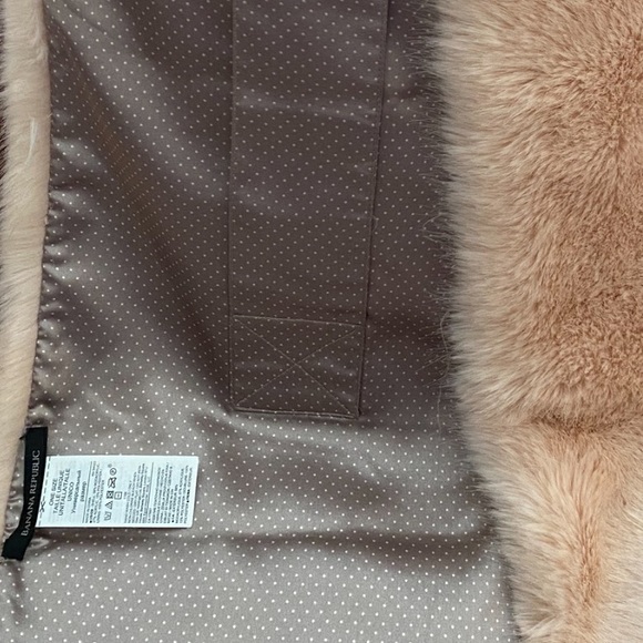 Women’s winter accessory - Picture 2 of 3